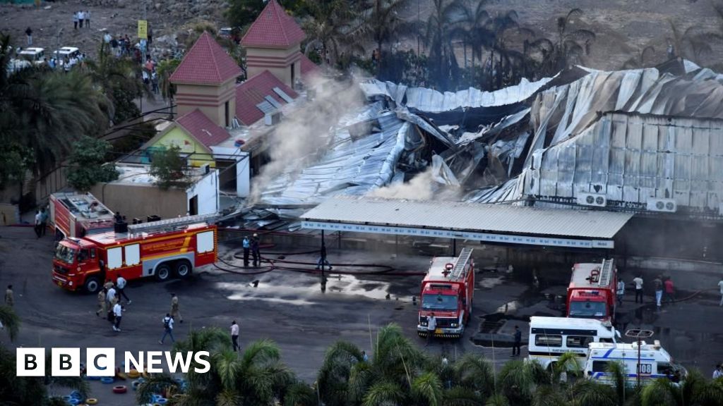 印度瓜拉邦一游乐场发生火灾 至少 24 人死亡