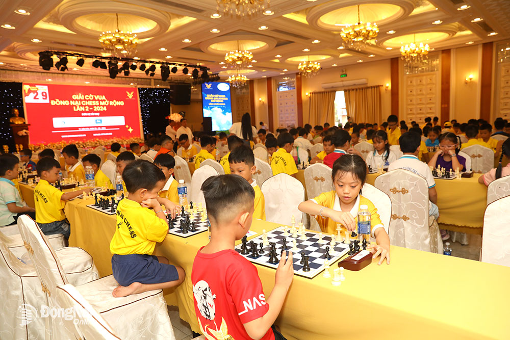 200多名运动员参加2024年第二届同奈国际象棋公开赛